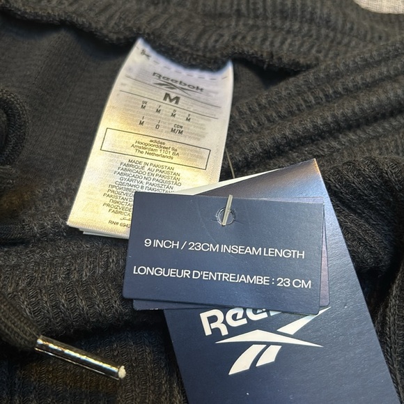 Men's Short Reebok Identity Vector Tape, Black, Size Medium - Picture 8 of 8